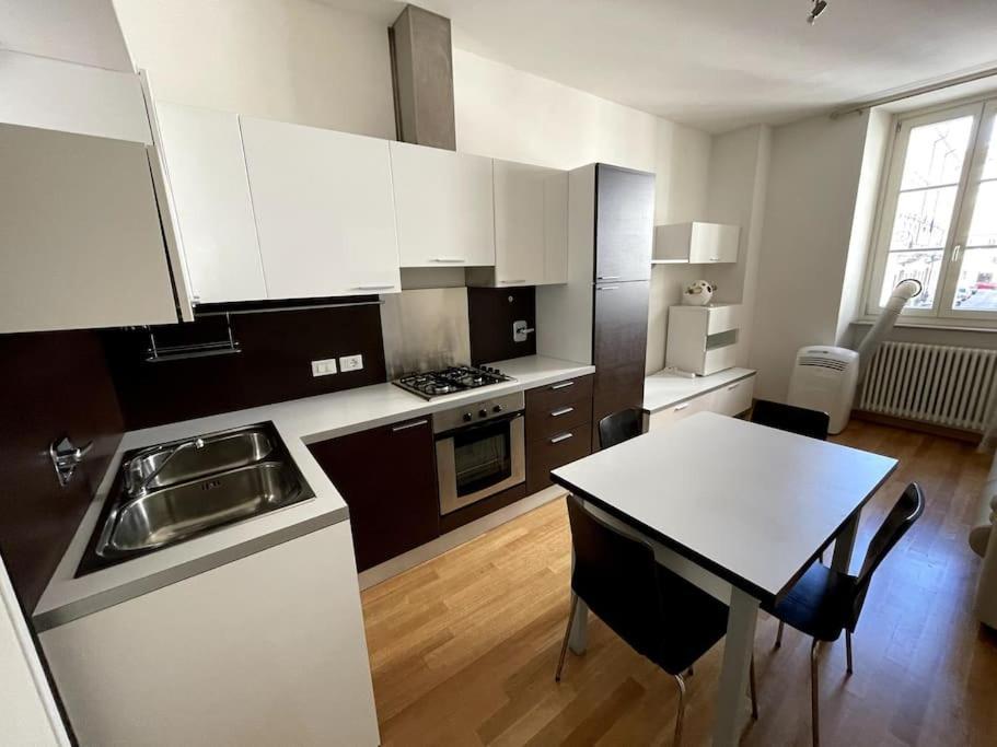 Via Milano Apartment Trieste Exterior photo